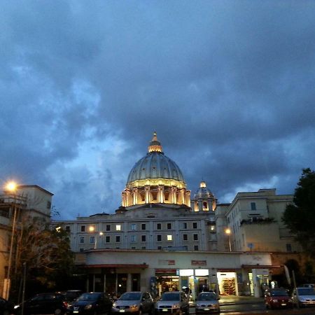 Living In San Peter Daire Roma Dış mekan fotoğraf